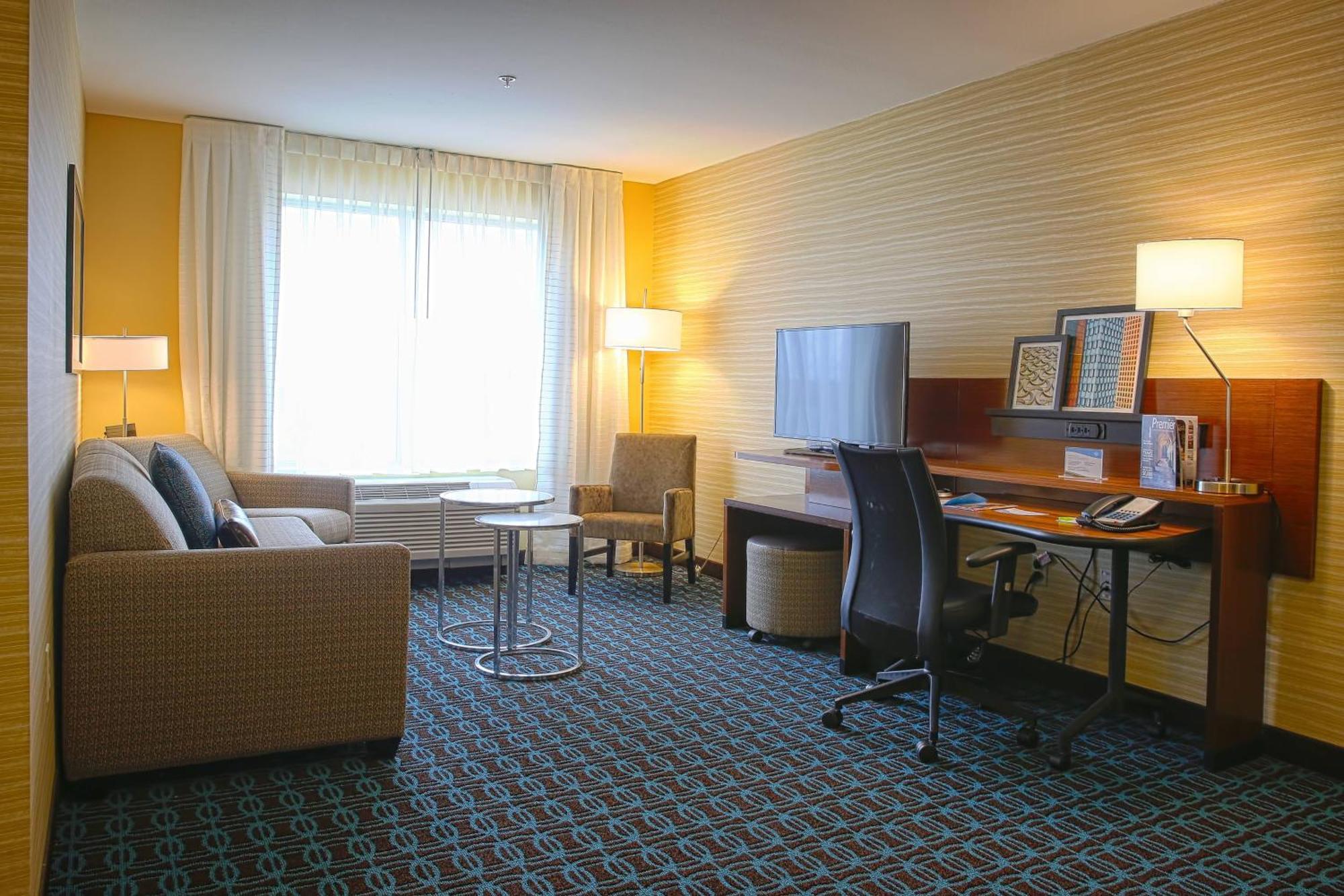 Fairfield Inn & Suites By Marriott Madison Verona Bagian luar foto